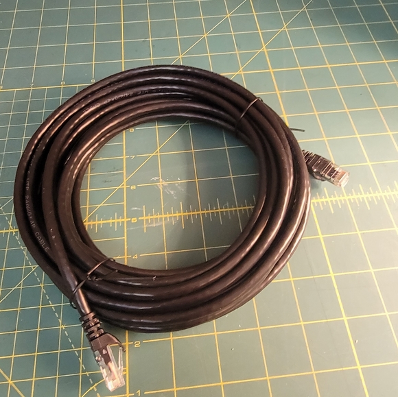 25 Feet Cat6 Cable Black LAN Cat 6 Ethernet Patch Cord RJ45 Internet Modem Cable - Picture 2 of 4